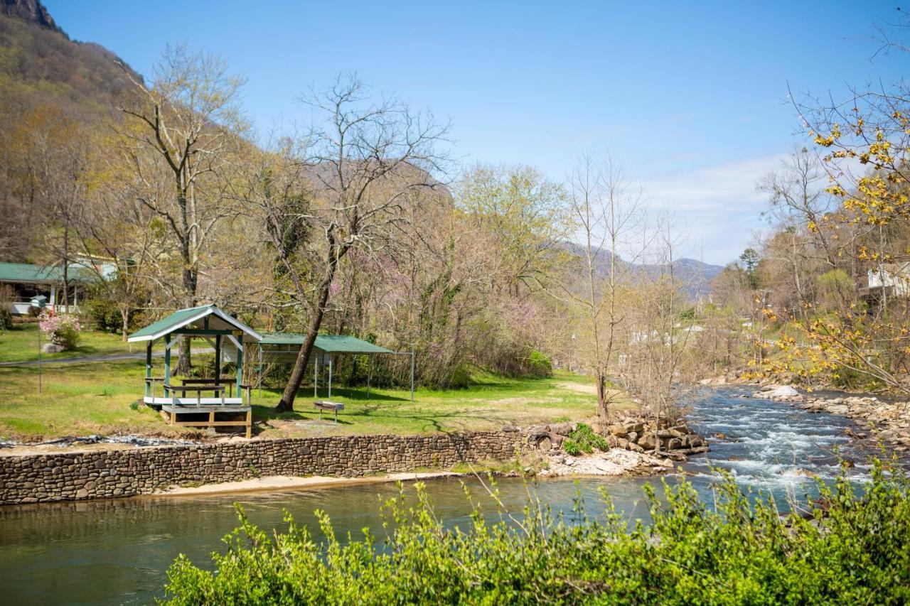 The Chimney Rock Inn & Cottages Dış mekan fotoğraf